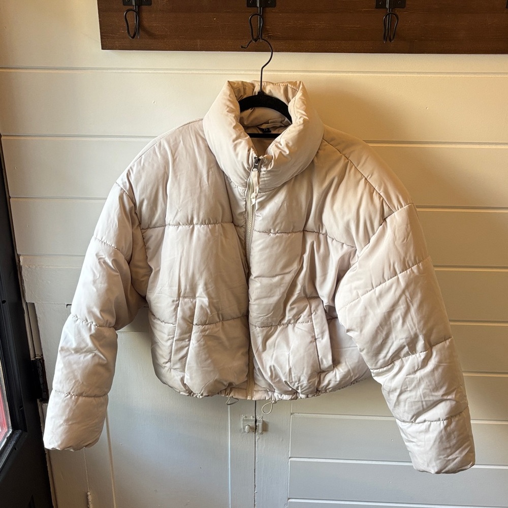 H&M Puffer Jacket - Picture 3 of 10